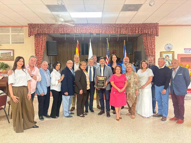 Miranda: 'La directiva de la Casa de Santa Marta de Ortigueira de Miami garantiza la continuidad de la galleguidad en Miami'