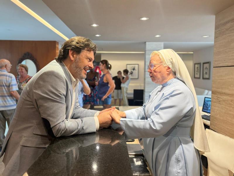 Miranda: “O labor do Recreio dos Anciãos é esencial para garantir coidado e acompañamento á colectividade”