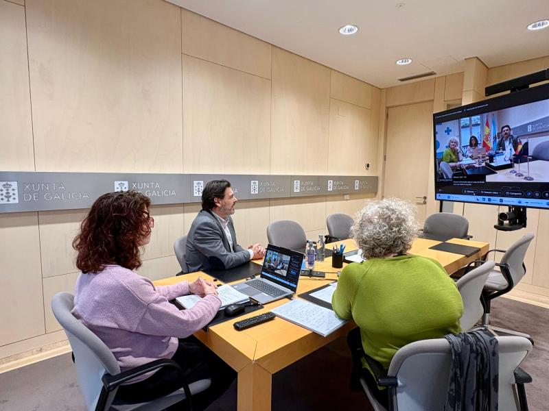 Emigración mantén unha reunión de traballo para informar ás entidades galegas do exterior sobre as axudas para o funcionamento e actividades culturais e para o apoio infraestrutural deste ano Emigración mantén unha reunión de traballo para informar ás entidades galegas do exterior sobre as axudas para o funcionamento e actividades culturais e para o apoio infraestrutural deste ano
