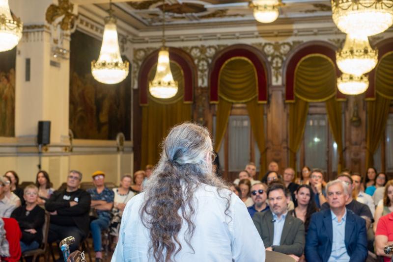 Miranda: “La música gallega es uno de los mejores puentes para mantener viva nuestra identidad entre las nuevas generaciones de la colectividad”
