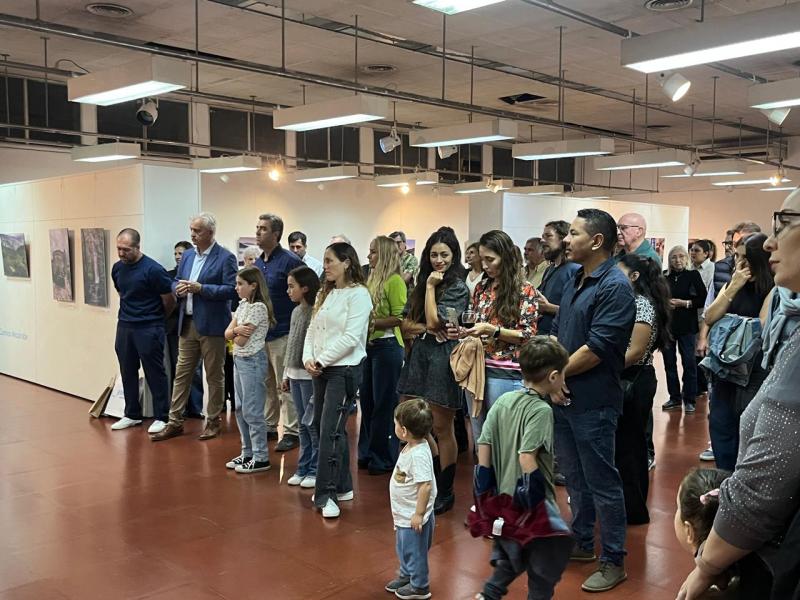 O delegado da Xunta en Bos Aires, Alejandro López Dobarro, participou en Luján na inauguración da exposición 'Iacobus Gaudet: Los caminos de Santiago en Galicia'