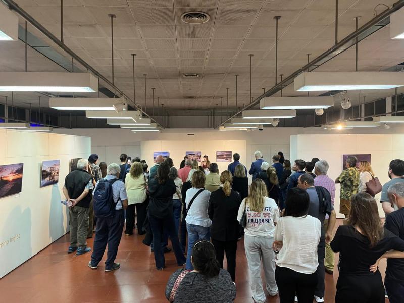 O delegado da Xunta en Bos Aires, Alejandro López Dobarro, participou en Luján na inauguración da exposición 'Iacobus Gaudet: Los caminos de Santiago en Galicia'