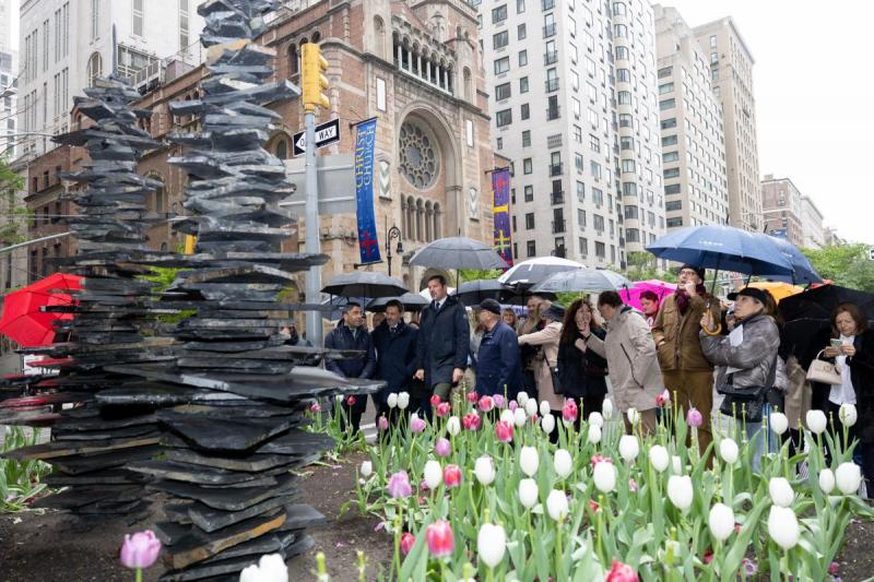 La Xunta divulga el talento artístico gallego con la inauguración de la muestra de Manolo Paz en Nueva York.