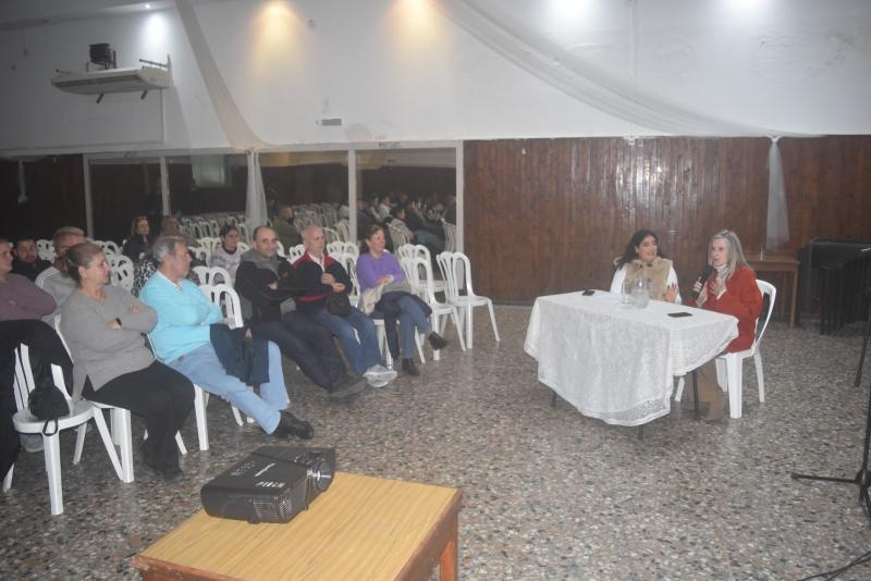 La Delegada de la Xunta en Uruguay participa en las celebraciones de las Letras Galegas en Montevideo para reafirmar el compromiso con la cultura gallega