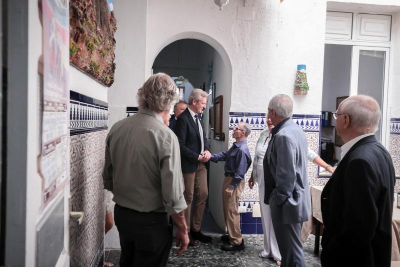 Rueda visita el Centro Gallego de Santa Cruz de Tenerife