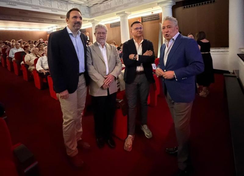 A Xunta destaca o labor do lar gallego de Sevilla na divulgación da tradición e da música popular galega.