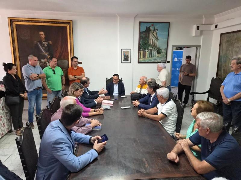 La Xunta destaca en Brasil la labor de apoyo a las personas mayores gallegas que desempeñan las entidades de la colectividad gallega en Sao Paulo y Santos.