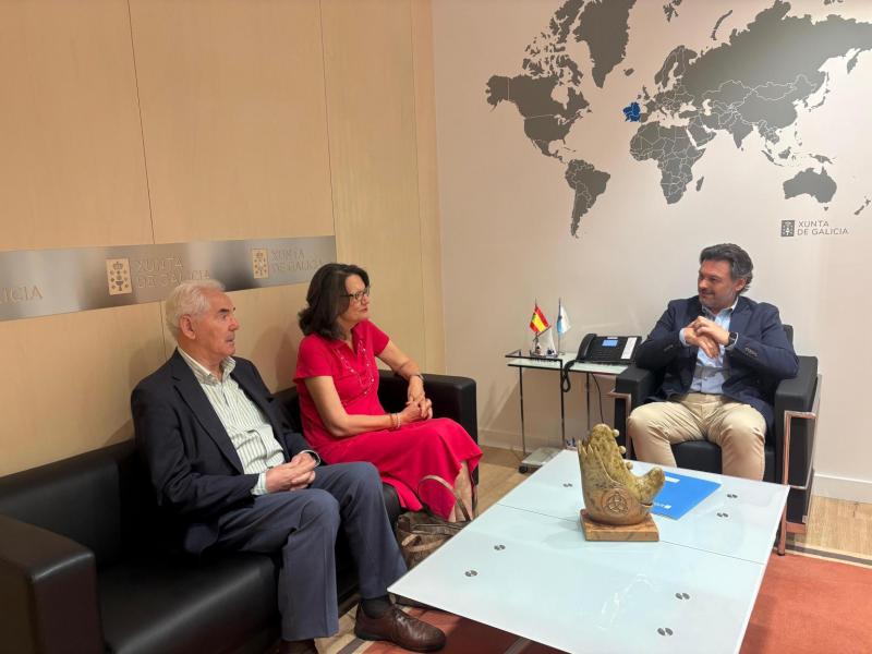 Miranda anima a la Casa de Galicia en Córdoba a continuación fortaleciendo la presencia de la cultura gallega en Andalucía. Miranda anima a la Casa de Galicia en Córdoba a continuación fortaleciendo la presencia de la cultura gallega en Andalucía.