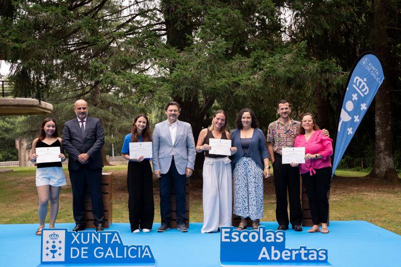A Xunta agradece a implicación das preto de 50 persoas formadoras de entidades galegas do exterior que se beneficiaron do programa Escolas Abertas 2026.