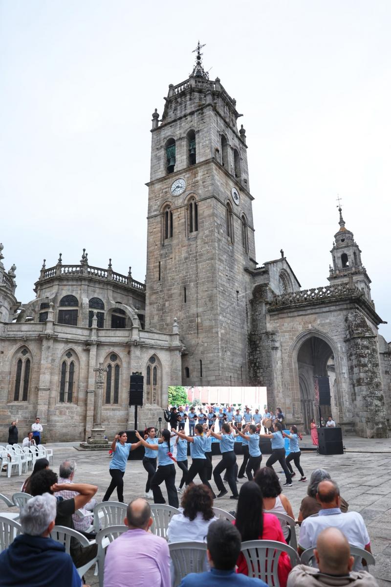 Miranda: “Escolas Abertas é o mellor exemplo de como Galicia mantén viva a súa cultura en calquera recuncho do mundo”.