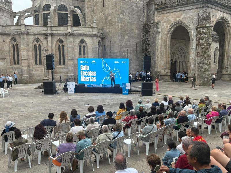 Miranda: “Escolas Abertas é o mellor exemplo de como Galicia mantén viva a súa cultura en calquera recuncho do mundo”.