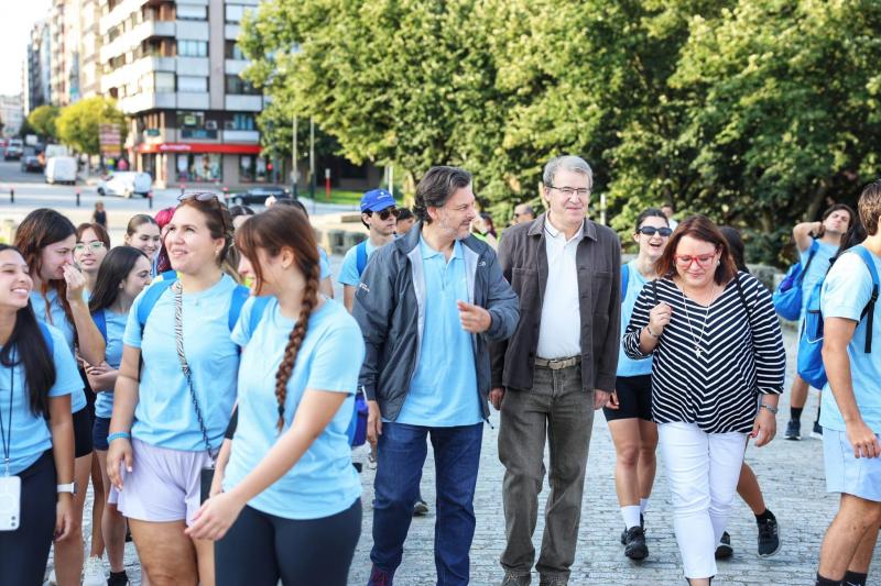 Miranda: “Cada paso destes mozos é un paso máis cara ao corazón de Galicia”.