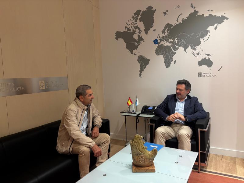 Miranda mantén un encontro co presidente do Centro Español Apóstol Santiago de Liechtenstein para abordar iniciativas en favor da colectividade galega. Miranda mantén un encontro co presidente do Centro Español Apóstol Santiago de Liechtenstein para abordar iniciativas en favor da colectividade galega.