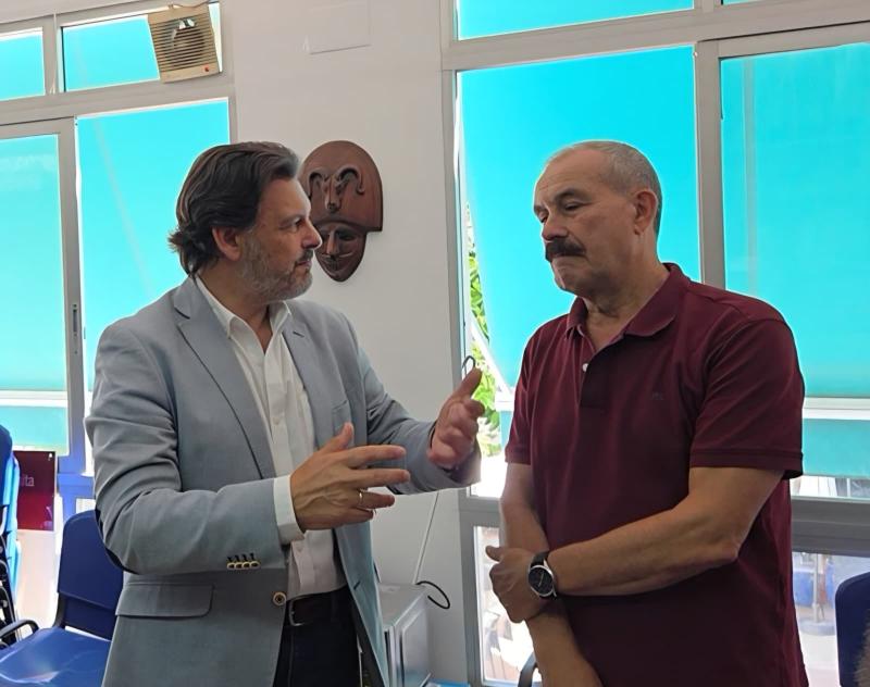 Antonio García Miranda durante a visita ao Centro Galego de Valencia