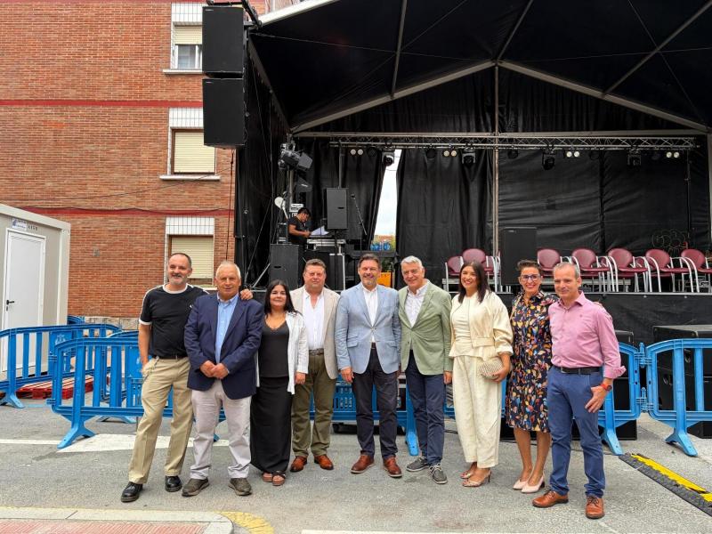Miranda felicita al Centro Galego de Bizkaia en Barakaldo por “125 años llevando la identidad gallega por el País Vasco”.