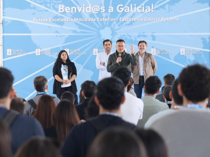A Xunta consolida o próximo curso a convocatoria de 250 Bolsas Excelencia Mocidade Exterior tras ter concedido case 2.000 nunha década con máis de 18 millóns de euros.