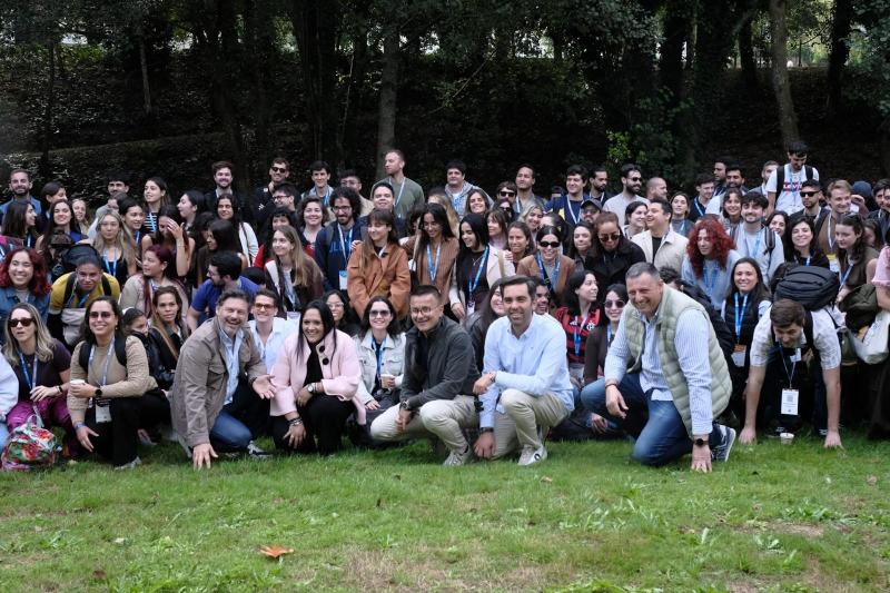 La Xunta consolida el próximo curso la convocatoria de 250 Bolsas Excelencia Mocidade Exterior tras haber concedido casi 2.000 en una década con más de 18 M€.
