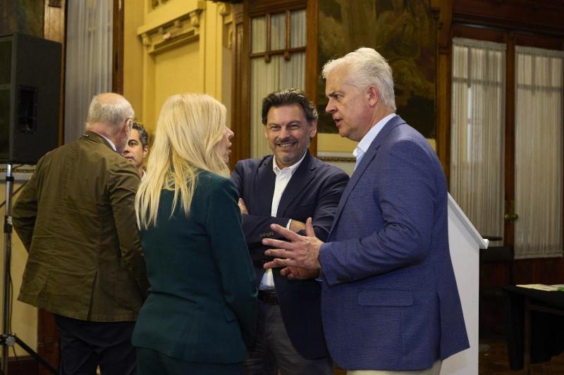 Miranda celebra el éxito del programa Conecta con Galicia en el Camino como muestra de la ilusión de retorno de los gallegos del exterior.