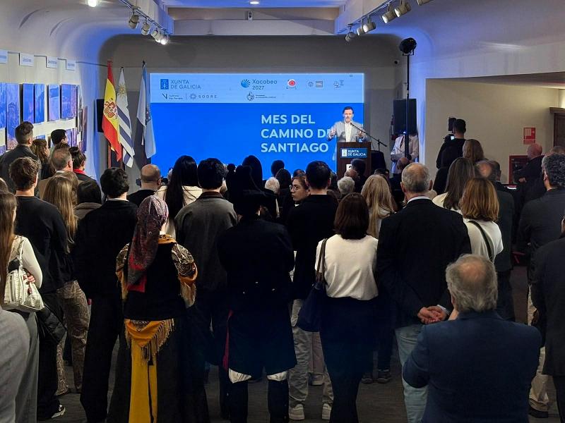A Xunta promociona no Uruguai o Xacobeo 2027 coa exposición ‘Mes do Camiño’.