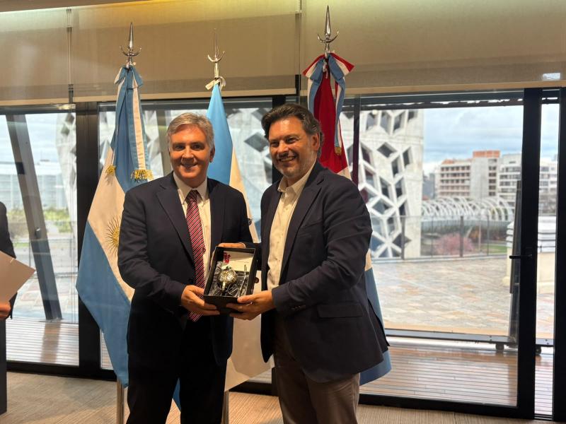 Reunión do secretario xeral da Emigración co gobernador de Córdoba e visita ao Centro “El Camino de Brochero