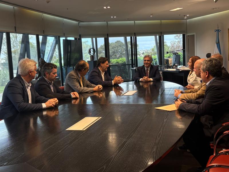 Reunión do secretario xeral da Emigración co gobernador de Córdoba e visita ao Centro “El Camino de Brochero