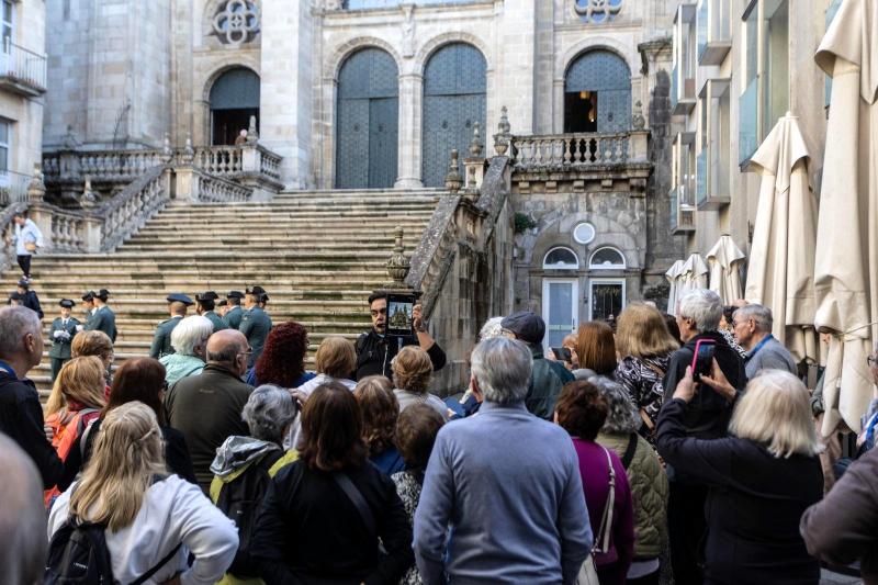 Participantes do programa “Reencontros con Galicia” desfrutaron dunha visita a Ourense.