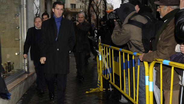 Feijóo visito ayer la capilla ardiente de Manuel Fraga