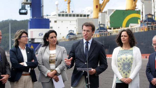 Alberto Núñez Feijóo na visita que realizou onte ao novo porto de Brens (Cee) Autor: Conchi Paz Alberto Núñez Feijóo na visita que realizou onte ao novo porto de Brens (Cee)