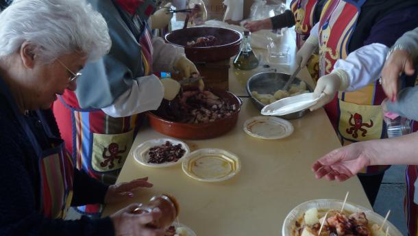 El Centro Galego de Lleida organizó la XVII Fiesta del Pulpo 