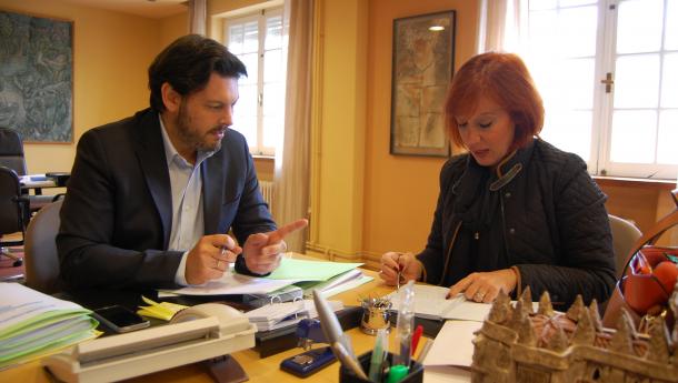 Miranda recibiu á secretaria do Centro Gallego de Montevideo, Ana Rosa Bocija Miranda recibiu á secretaria do Centro Gallego de Montevideo, Ana Rosa Bocija