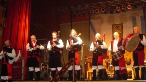 A Federación de Asociacións Galegas da República Arxentina celebra o Día de Galicia cun gran espectáculo musical