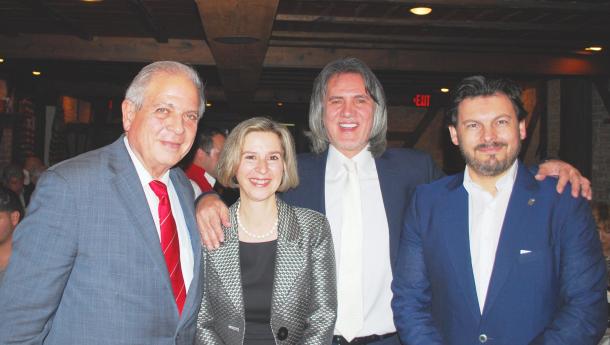 Rodríguez Miranda participa en la celebración con la comunidad empresarial gallega en Miami Rodríguez Miranda participa en la celebración con la comunidad empresarial gallega en Miami