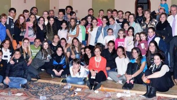 Máis de 1.000 alumnos e alumnas participaron este ano nos 42 obradoiros da Secretaría Xeral da Emigración nas comunidades galegas Máis de 1.000 alumnos e alumnas participaron este ano nos 42 obradoiros da Secretaría Xeral da Emigración nas comunidades galegas