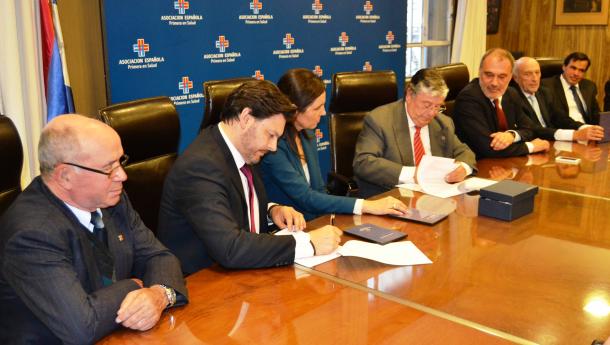 Os dous novos convenios de colaboración asinados por Miranda en Uruguai “plasman que tamén na Galicia exterior a prioridade da Xunta é o investimento social” Os dous novos convenios de colaboración asinados por Miranda en Uruguai “plasman que tamén na Galicia exterior a prioridade da Xunta é o investimento social”