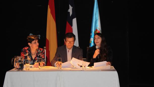 O Lar Gallego de Chile entregou os premios do IV Concurso de relato breve 'Rosalía de Castro' durante a celebración do gran día da cultura galega O Lar Gallego de Chile entregou os premios do IV Concurso de relato breve 'Rosalía de Castro' durante a celebración do gran día da cultura galega