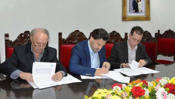 Con el nuevo viaje a Venezuela y la firma de diversos convenios, Miranda ratifica el compromiso del gobierno gallego con la diáspora en ese país Con el nuevo viaje a Venezuela y la firma de diversos convenios, Miranda ratifica el compromiso del gobierno gallego con la diáspora en ese país