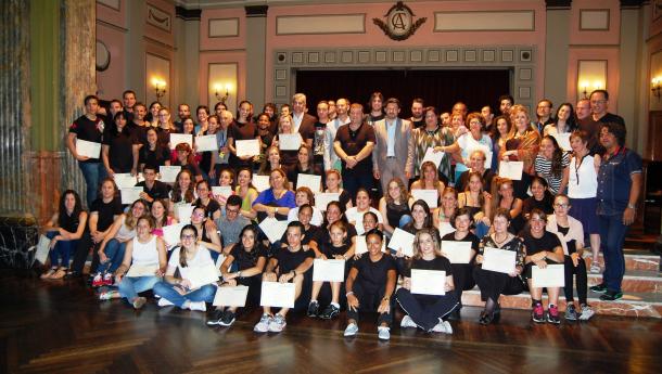 Aberto o prazo de solicitudes para a inscrición en ‘Escolas Abertas’, o programa de Emigración que espalla Galicia por todo o mundo Aberto o prazo de solicitudes para a inscrición en ‘Escolas Abertas’, o programa de Emigración que espalla Galicia por todo o mundo