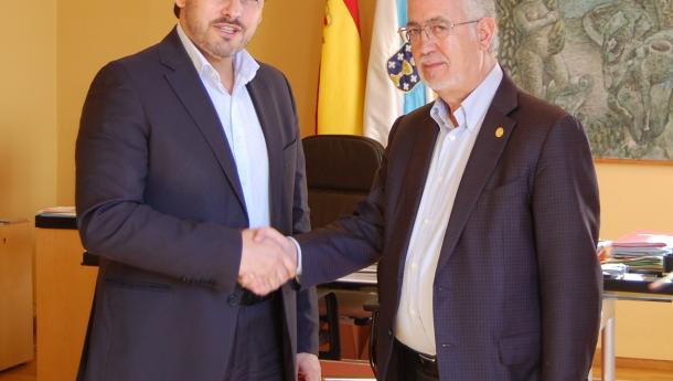 O presidente do Centro Galego de México presenta a Miranda os novos proxectos desta comunidade