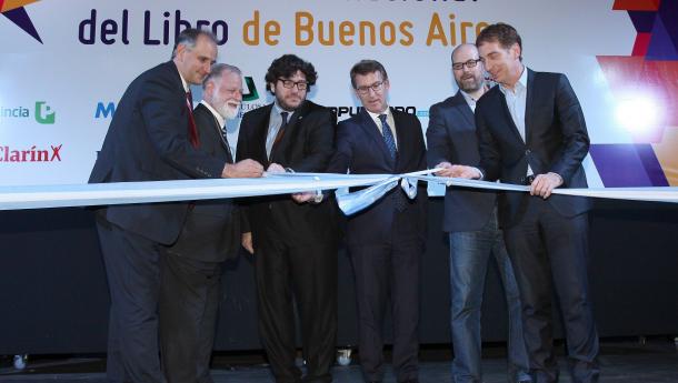 Feijóo refírese á Feira Internacional do libro de Bos Aires como unha proba máis “desa ponte indestrutible entre Arxentina e Galicia” Feijóo refírese á Feira Internacional do libro de Bos Aires como unha proba máis “desa ponte indestrutible entre Arxentina e Galicia”