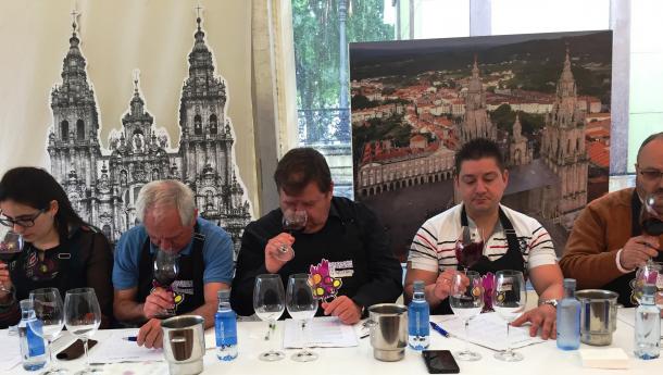 A Asociación de Sumilleres vascos premia os viños da Ribeira Sacra na cata de viños tintos realizada en Bilbao