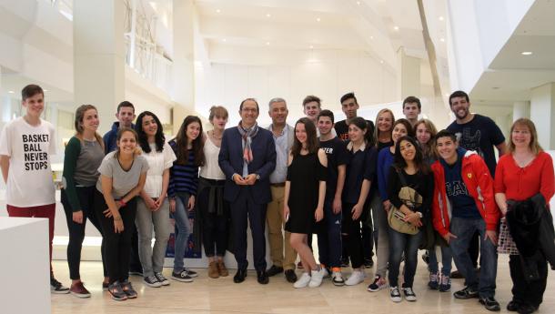 El alumnado del Instituto Argentino-Gallego Santiago Apóstol visita Galicia en viaje de estudios El alumnado del Instituto Argentino-Gallego Santiago Apóstol visita Galicia en viaje de estudios