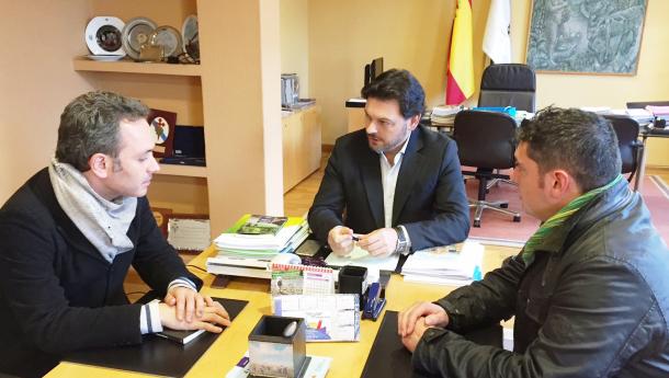 Miranda analiza con Carrete la actualidad de la diáspora gallega en Cataluña Miranda analiza con Carrete la actualidad de la diáspora gallega en Cataluña