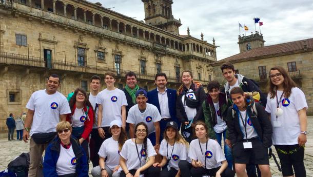 Miranda recibe ao primeiro grupo de escolares andorranas e andorranos que fan o Camiño de Santiago trala promoción que realiza o Centro Galego de Barcelona