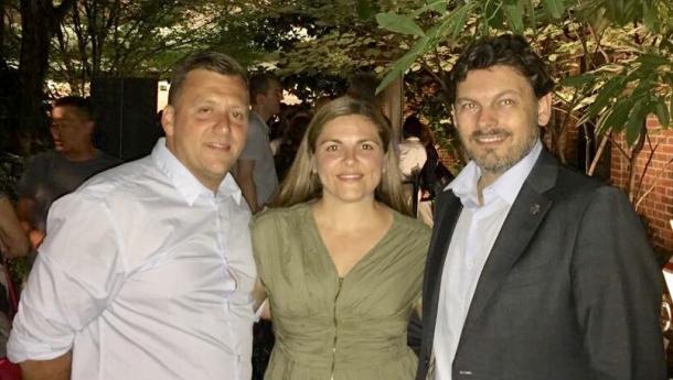 Miranda comproba a fortaleza e relevancia social das comunidades galegas en Nova York e a súa contorna Miranda comproba a fortaleza e relevancia social das comunidades galegas en Nova York e a súa contorna