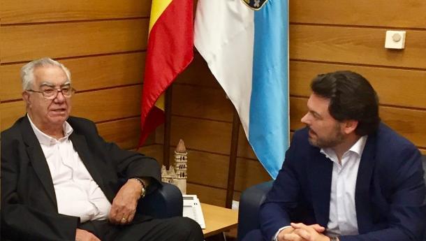 SantiagoMiranda e Eiranova actualizan a información sobre a diáspora galega na Arxentina Miranda e Eiranova actualizan a información sobre a diáspora galega na Arxentina