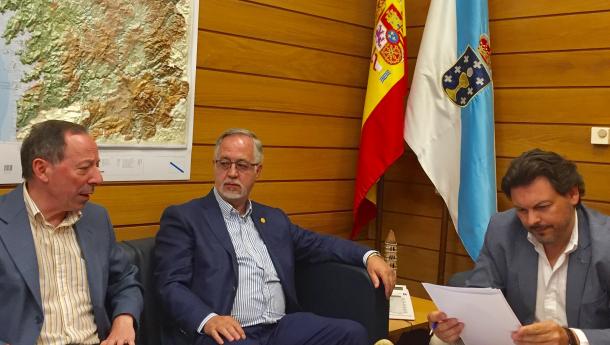 Miranda repasa a actualidade das comunidades galegas en México co presidente do Centro Galego Miranda repasa a actualidade das comunidades galegas en México co presidente do Centro Galego