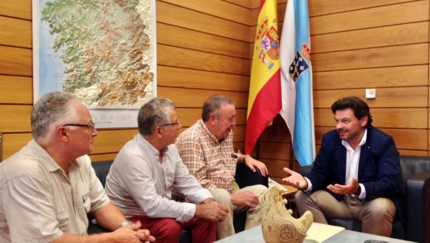 Miranda recibiu a representantes da diáspora galega en Cataluña Miranda recibiu a representantes da diáspora galega en Cataluña