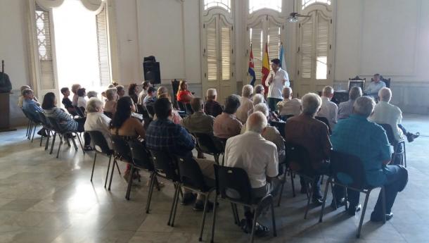 Miranda remata a súa visita a Cuba cun encontro coas sociedades galegas no país Miranda remata a súa visita a Cuba cun encontro coas sociedades galegas no país