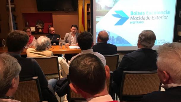 Miranda quiere convertir a las gallegas y los gallegos del exterior en los protagonistas de la Estrategia Retorna 2020 Miranda quiere convertir a las gallegas y los gallegos del exterior en los protagonistas de la Estrategia Retorna 2020