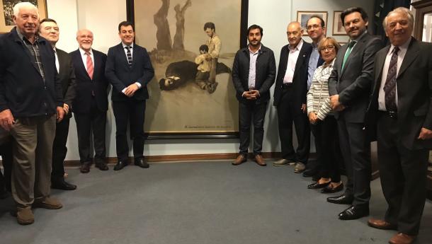 Román Rodríguez ultima coa directiva do Centro Galicia a cesión temporal de 'A derradeira leición do mestre', de Castelao Román Rodríguez ultima coa directiva do Centro Galicia a cesión temporal de 'A derradeira leición do mestre', de Castelao